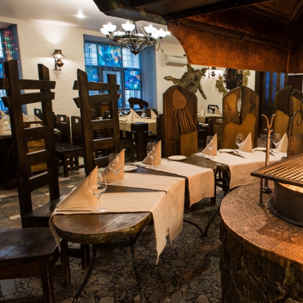 Ресторанный сервис бронирования столиков menu-rest.com - Интерьер ресторана "Удачный выстрел"