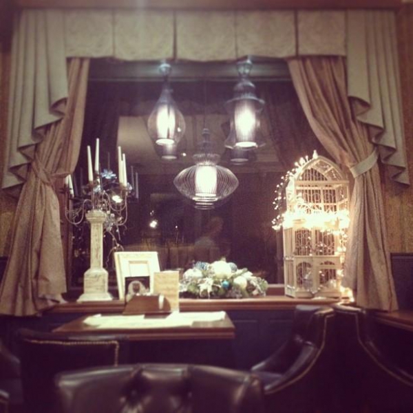 Ресторанный сервис бронирования столиков menu-rest.com - Интерьер ресторана "White Rabbit"