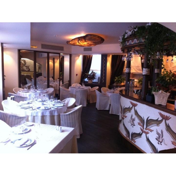 Ресторанный сервис бронирования столиков menu-rest.com - Интерьер ресторана "La Maree"