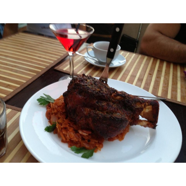 Ресторанный сервис бронирования столиков menu-rest.com - Интерьер ресторана "Кастом"