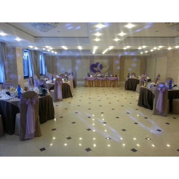 Ресторанный сервис бронирования столиков menu-rest.com - Интерьер ресторана "Кастом"