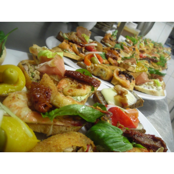 Ресторанный сервис бронирования столиков menu-rest.com - Интерьер ресторана "Кавалерия"