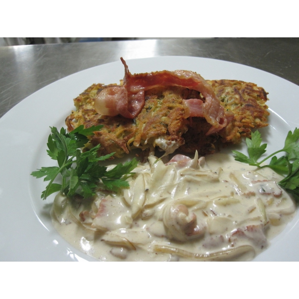 Ресторанный сервис бронирования столиков menu-rest.com - Интерьер ресторана "Кавалерия"