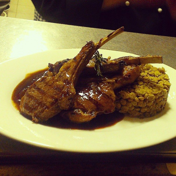 Ресторанный сервис бронирования столиков menu-rest.com - Интерьер ресторана "Кавалерия"