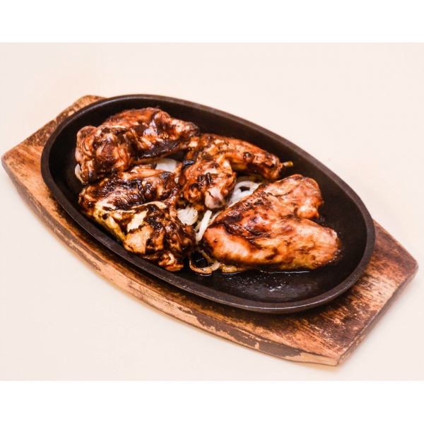 Ресторанный сервис бронирования столиков menu-rest.com - Интерьер ресторана "Кавалерия"