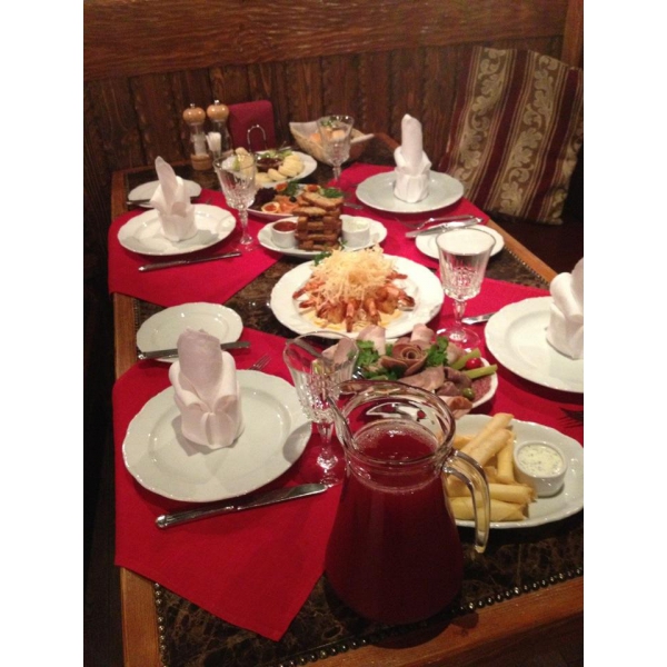 Ресторанный сервис бронирования столиков menu-rest.com - Интерьер ресторана "Эскалибур"