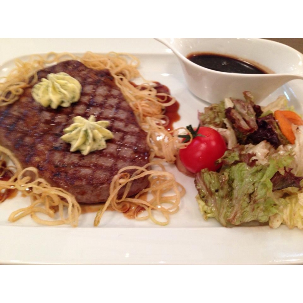 Ресторанный сервис бронирования столиков menu-rest.com - Интерьер ресторана "Mon Ami"