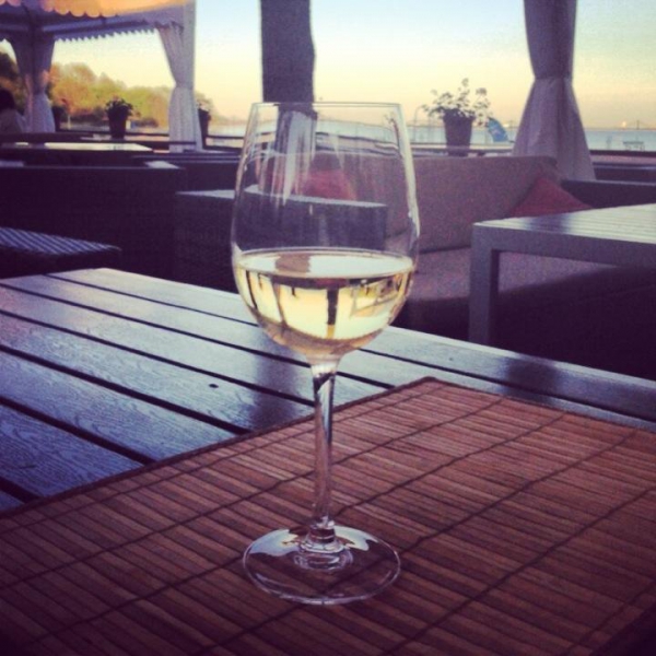 Ресторанный сервис бронирования столиков menu-rest.com - Интерьер ресторана "Runo.ru"