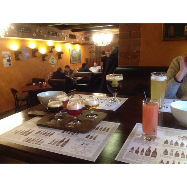 Ресторанный сервис бронирования столиков menu-rest.com - Интерьер ресторана "Kriek"