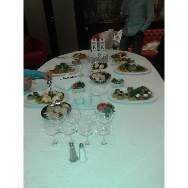 Ресторанный сервис бронирования столиков menu-rest.com - Интерьер ресторана "Le Vernissage"