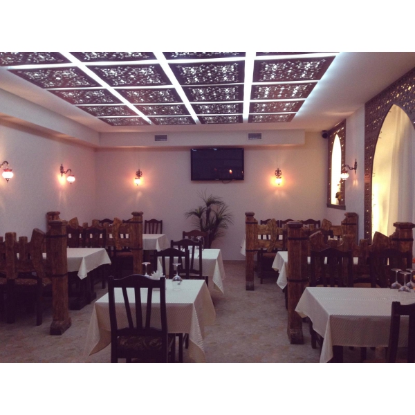 Ресторанный сервис бронирования столиков menu-rest.com - Интерьер ресторана "Бакинский Бульвар"