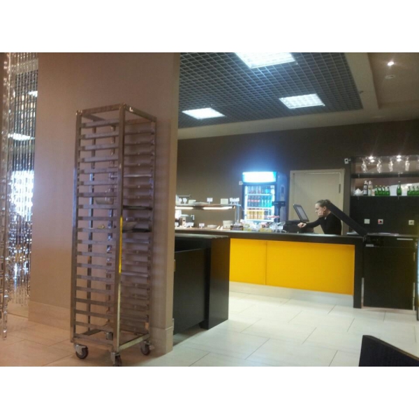 Ресторанный сервис бронирования столиков menu-rest.com - Интерьер ресторана "Статус"