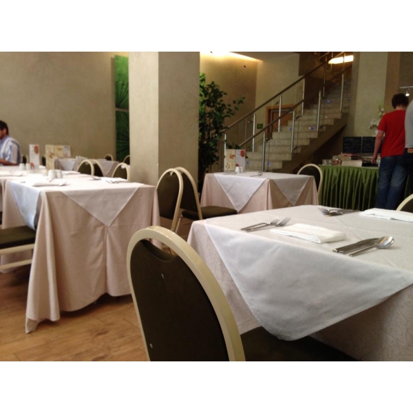 Ресторанный сервис бронирования столиков menu-rest.com - Интерьер ресторана "LA BOTANIQUE"