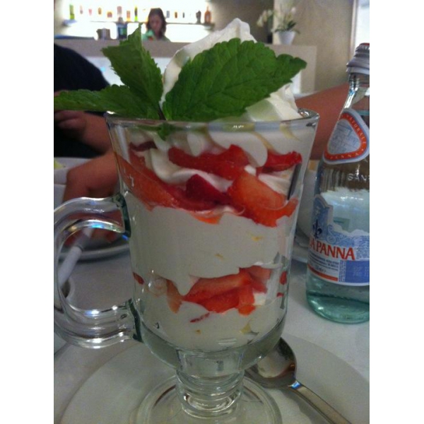 Ресторанный сервис бронирования столиков menu-rest.com - Интерьер ресторана "LA BOTANIQUE"