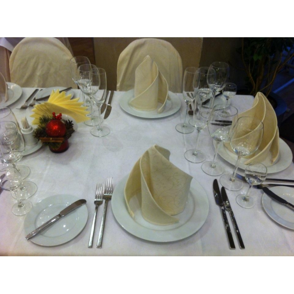 Ресторанный сервис бронирования столиков menu-rest.com - Интерьер ресторана "LA BOTANIQUE"