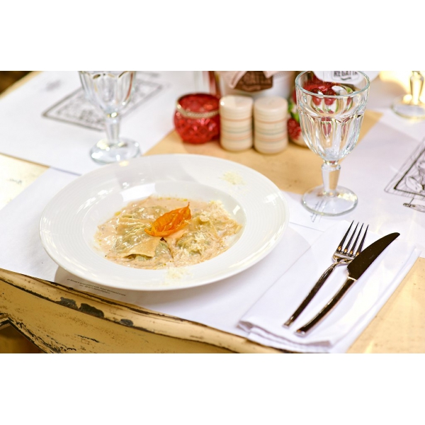 Ресторанный сервис бронирования столиков menu-rest.com - Интерьер ресторана "Regatta"