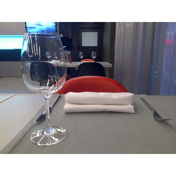 Ресторанный сервис бронирования столиков menu-rest.com - Интерьер ресторана "Mizu"