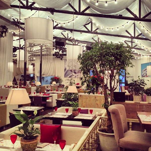 Ресторанный сервис бронирования столиков menu-rest.com - Интерьер ресторана "Шатёр"