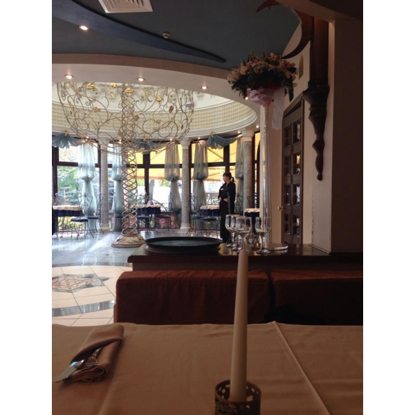 Ресторанный сервис бронирования столиков menu-rest.com - Интерьер ресторана "Лесной"