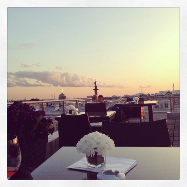 Ресторанный сервис бронирования столиков menu-rest.com - Интерьер ресторана "Бельвью Брассери"