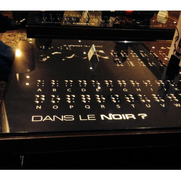 Ресторанный сервис бронирования столиков menu-rest.com - Интерьер ресторана "Dans Le Noir?"