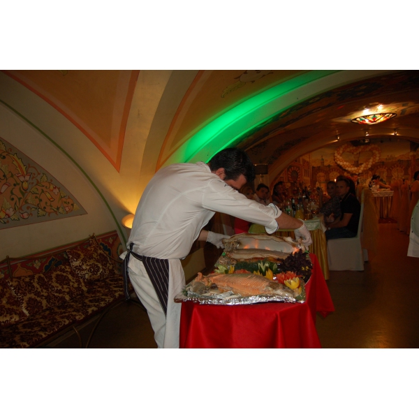 Ресторанный сервис бронирования столиков menu-rest.com - Интерьер ресторана "Тысяча одна ночь"