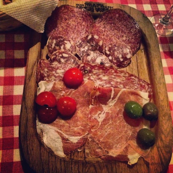 Ресторанный сервис бронирования столиков menu-rest.com - Интерьер ресторана "Mama Roma"