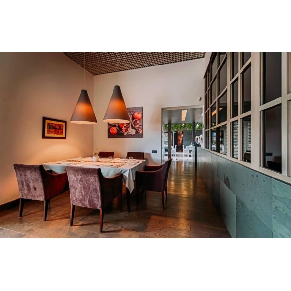 Ресторанный сервис бронирования столиков menu-rest.com - Интерьер ресторана "Pomegranate Premium"