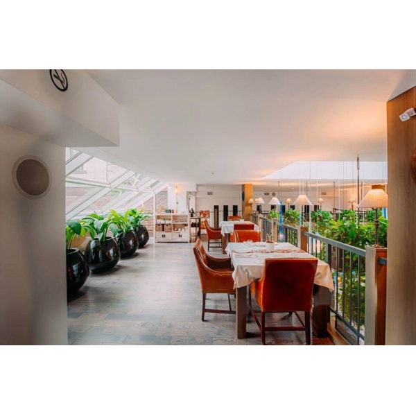 Ресторанный сервис бронирования столиков menu-rest.com - Интерьер ресторана "Pomegranate Premium"