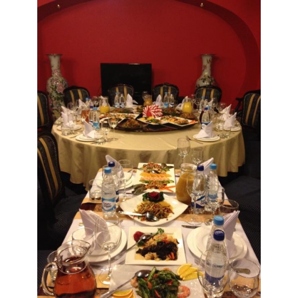 Ресторанный сервис бронирования столиков menu-rest.com - Интерьер ресторана "Гонконг"