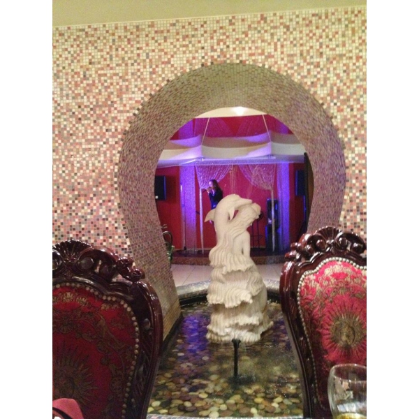 Ресторанный сервис бронирования столиков menu-rest.com - Интерьер ресторана "Гонконг"