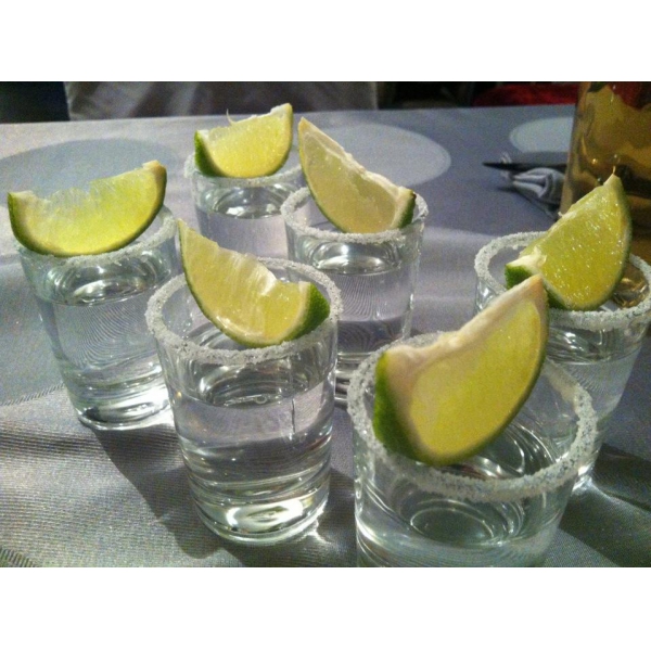 Ресторанный сервис бронирования столиков menu-rest.com - Интерьер ресторана "Cava"