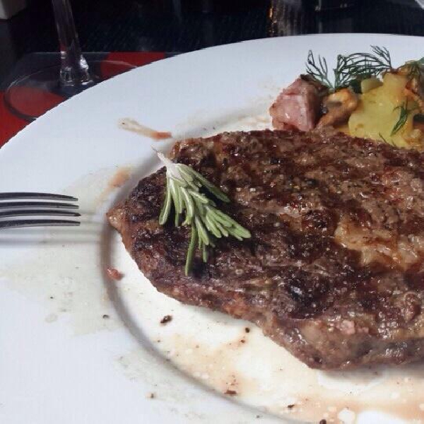 Ресторанный сервис бронирования столиков menu-rest.com - Интерьер ресторана "BullHouse"