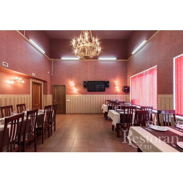 Ресторанный сервис бронирования столиков menu-rest.com - Интерьер ресторана "Звезда"