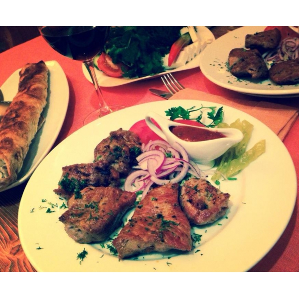 Ресторанный сервис бронирования столиков menu-rest.com - Интерьер ресторана "Урарту"