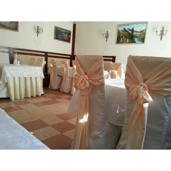 Ресторанный сервис бронирования столиков menu-rest.com - Интерьер ресторана "Лоза"