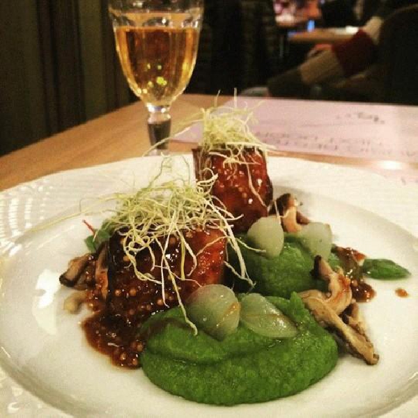 Ресторанный сервис бронирования столиков menu-rest.com - Интерьер ресторана "Уютный"