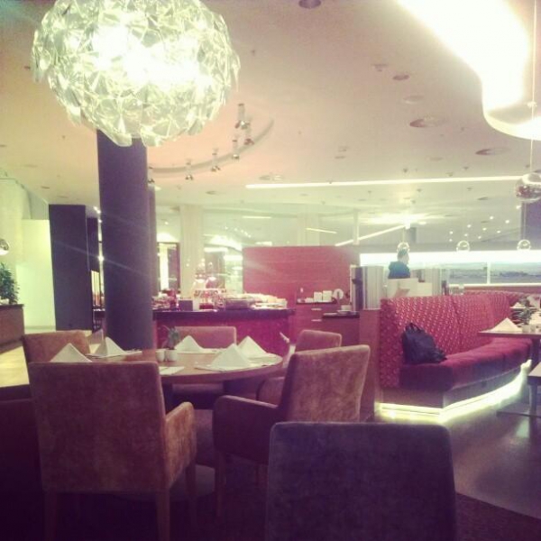 Ресторанный сервис бронирования столиков menu-rest.com - Интерьер ресторана "SKYLIGHT"