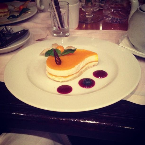 Ресторанный сервис бронирования столиков menu-rest.com - Интерьер ресторана "Canvas"