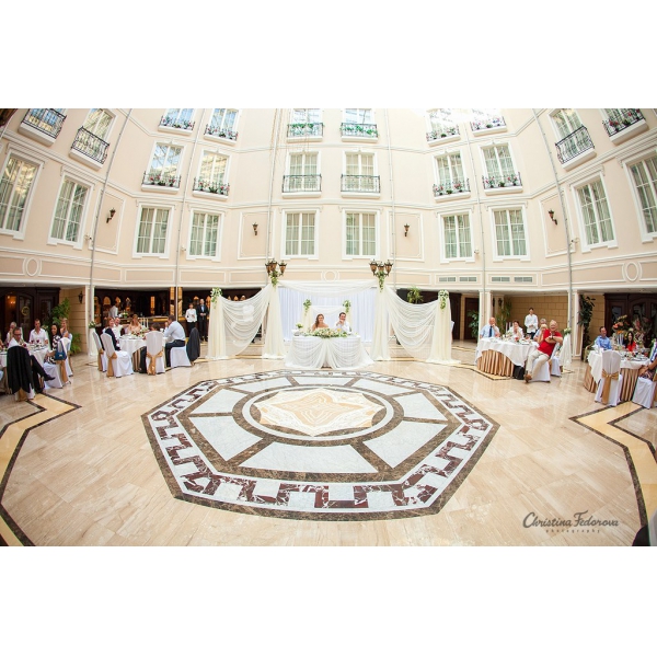 Ресторанный сервис бронирования столиков menu-rest.com - Интерьер ресторана "Версаль"