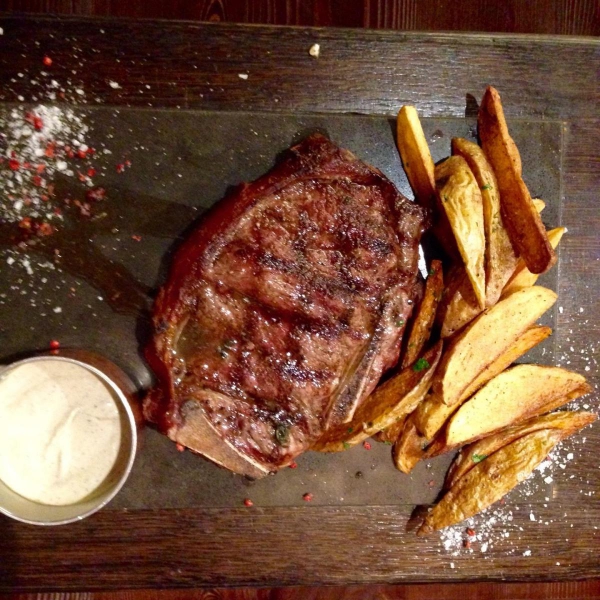 Ресторанный сервис бронирования столиков menu-rest.com - Интерьер ресторана "Гирлянда"