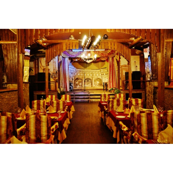 Ресторанный сервис бронирования столиков menu-rest.com - Интерьер ресторана "Юность"