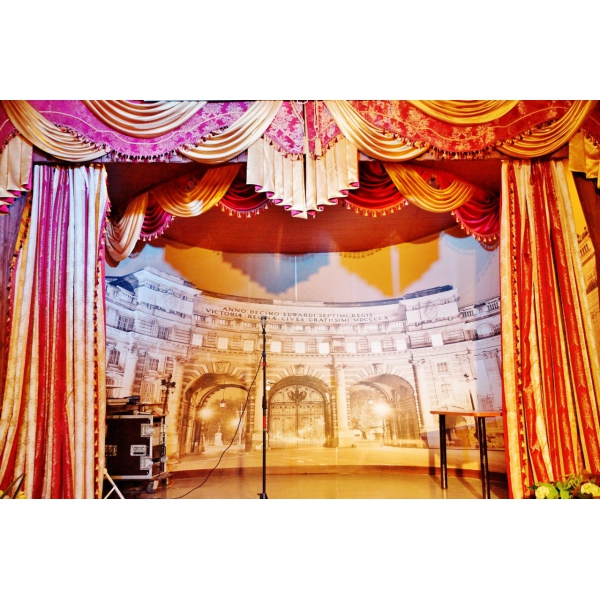 Ресторанный сервис бронирования столиков menu-rest.com - Интерьер ресторана "Юность"