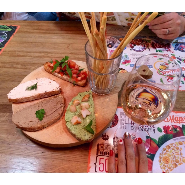 Ресторанный сервис бронирования столиков menu-rest.com - Интерьер ресторана "Марчелли`s"