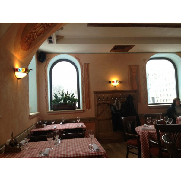 Ресторанный сервис бронирования столиков menu-rest.com - Интерьер ресторана "Mama Roma"