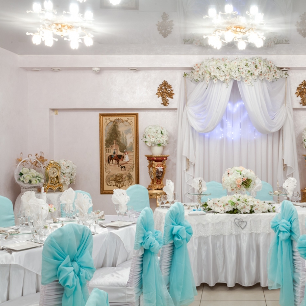 Ресторанный сервис бронирования столиков menu-rest.com - Интерьер ресторана "LE GLAMOUR (ЛЕ ГЛАМУР)"