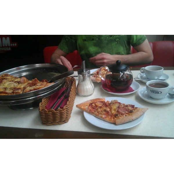 Ресторанный сервис бронирования столиков menu-rest.com - Интерьер ресторана "Ямм Пицца"