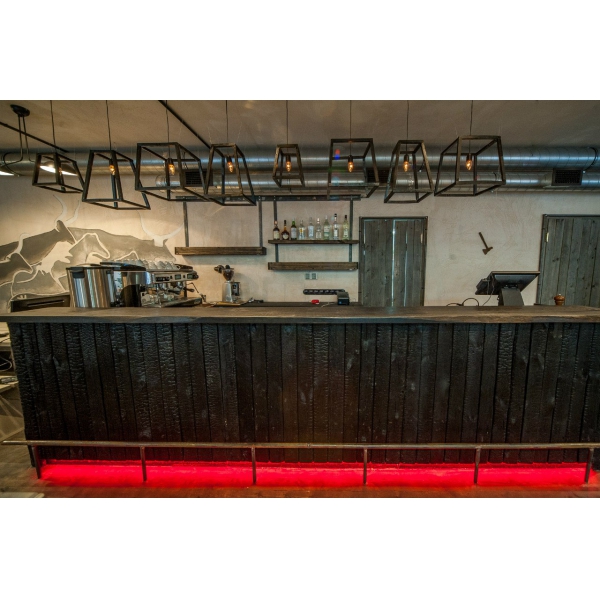 Ресторанный сервис бронирования столиков menu-rest.com - Интерьер ресторана "Red.Steak and Wine"