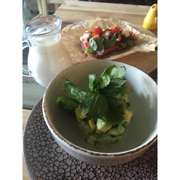 Ресторанный сервис бронирования столиков menu-rest.com - Интерьер ресторана "RA Family"