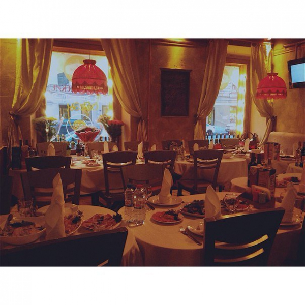 Ресторанный сервис бронирования столиков menu-rest.com - Интерьер ресторана "CHESNOK"